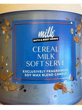 Bath & Body Works Blue Cereal Milk Soft Serve Soy Wax Candle